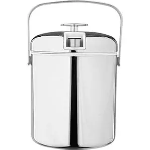 1.1-Liter Insulated Ice Container 1