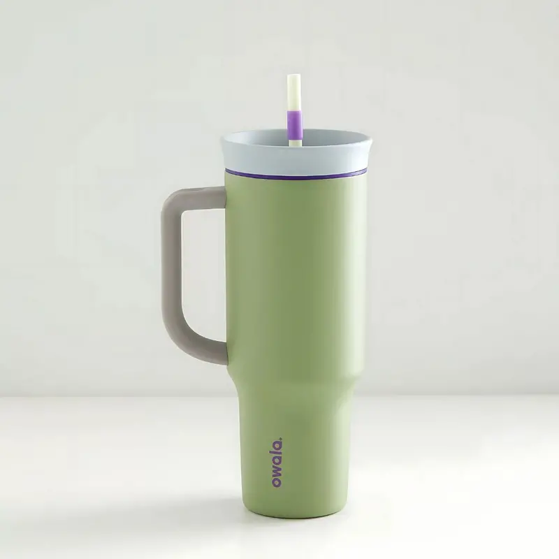 40 Oz Stainless Steel Vacuum Water Bottle With Straw And Handle – Green Finish, Bamboo Accents 1