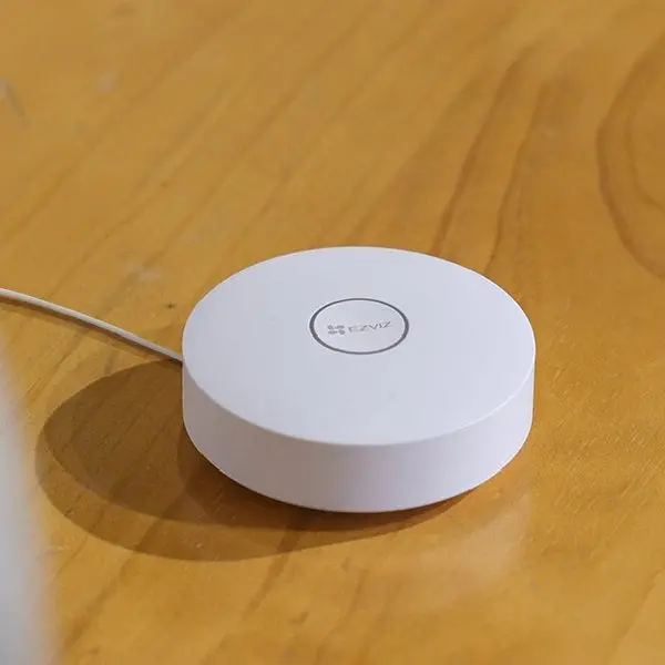Smart Home Hub – Universal Device Integration Center 1
